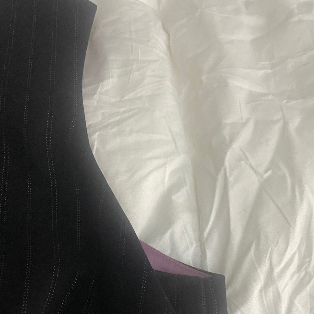 Chic Black Asymmetrical Dress with Pinstripes - Picture 3 of 4